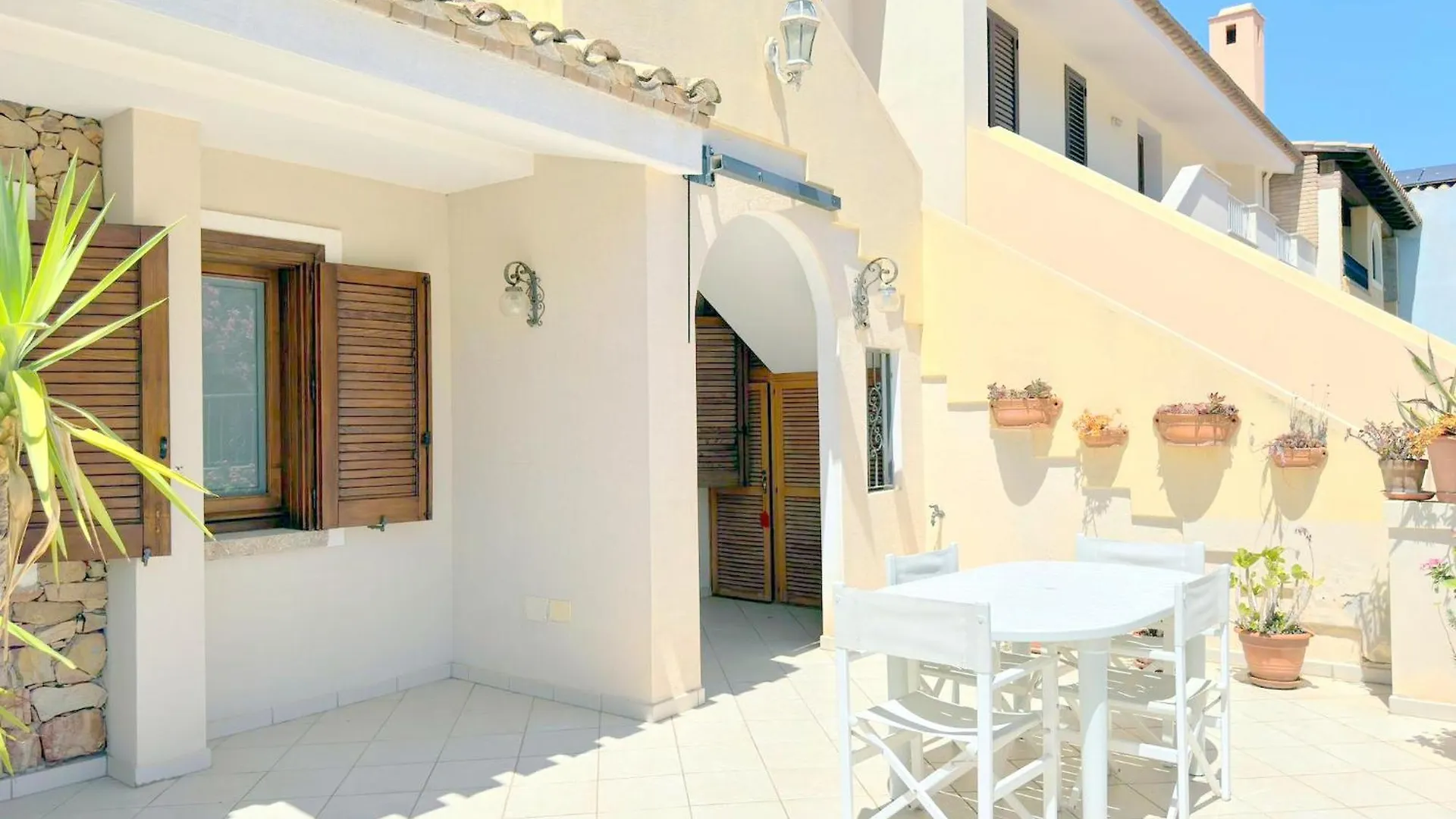 Eva House Villa Villasimius 0*,  İtalya